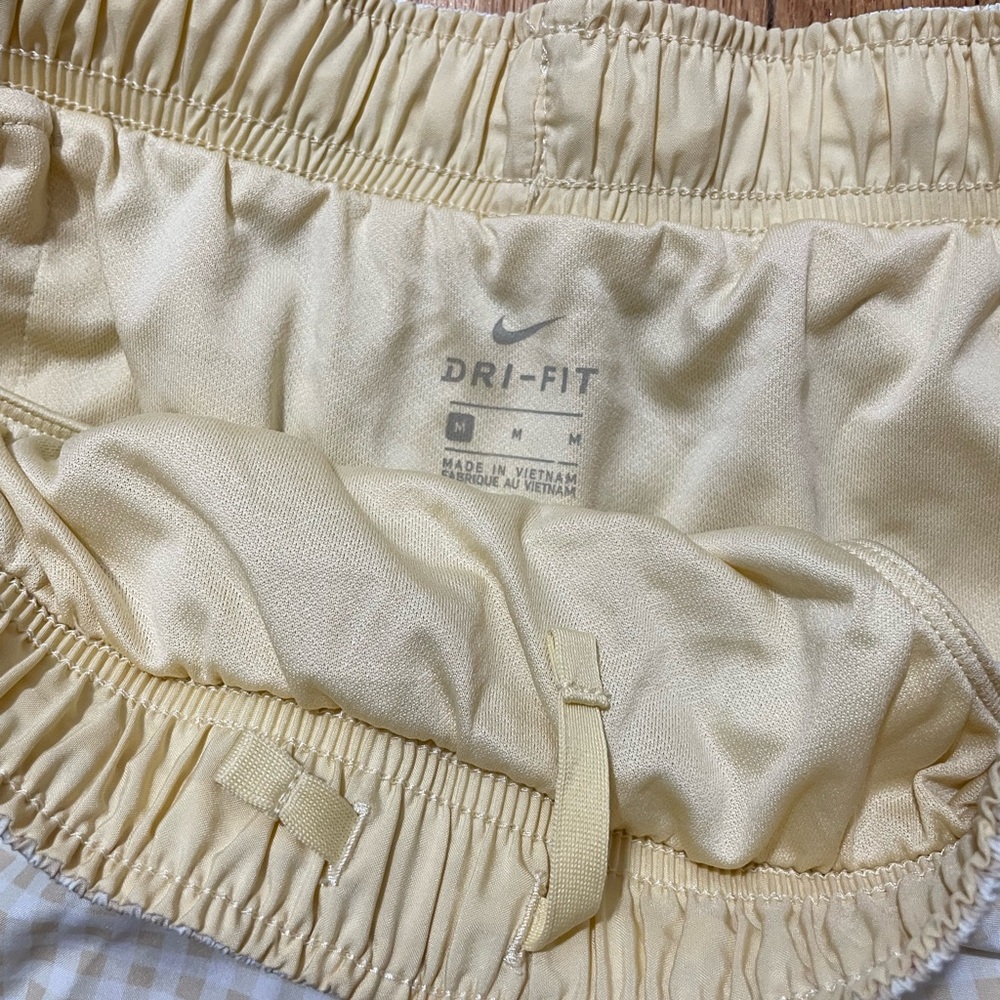 NIKE Yellow Gingham Shorts - Picture 5 of 12